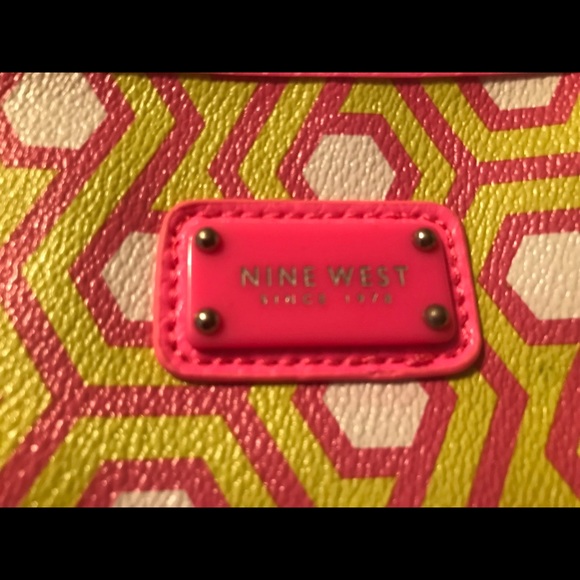 Nine West clutch/ iPad mini case - Picture 3 of 4